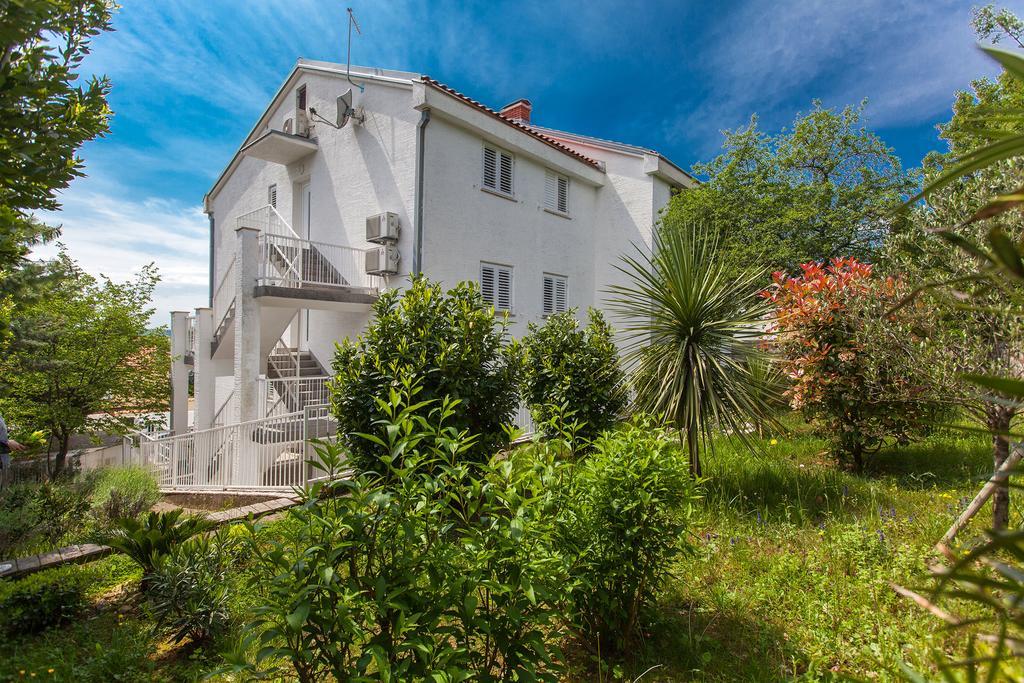 Apartments Casa Bianca Цриквениця Екстер'єр фото