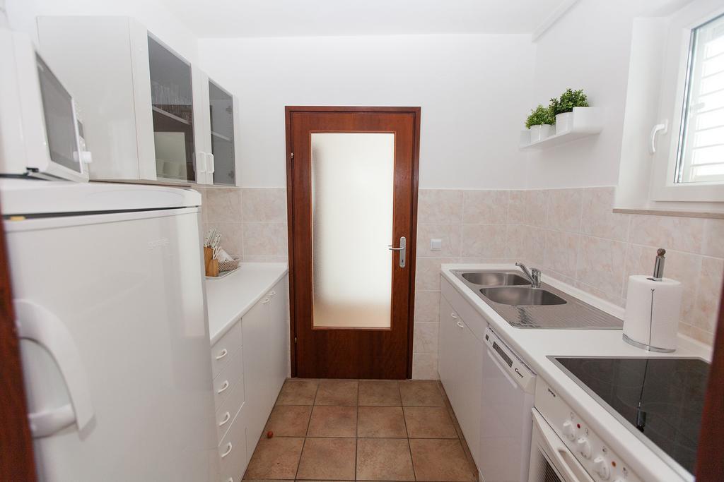 Apartments Casa Bianca Цриквениця Екстер'єр фото