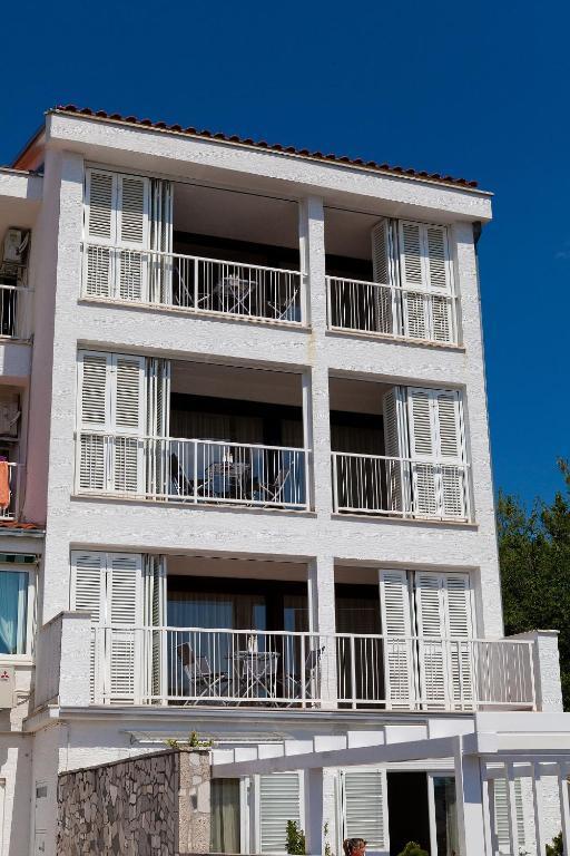 Apartments Casa Bianca Цриквениця Екстер'єр фото
